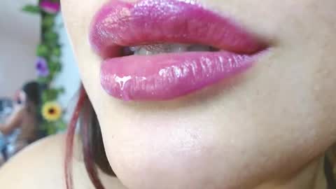 Snapshot of evolethmontenegros chatting on December 19, 6:45 am Evoleth online show from December 19, 6:45 am