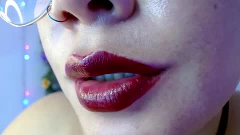 Snapshot of evolethmontenegros chatting on December 20, 8:06 am Evoleth online show from December 20, 8:06 am