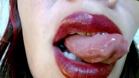 Snapshot of evolethmontenegros chatting on January 16, 4:28 am Evoleth online show from January 16, 4:28 am