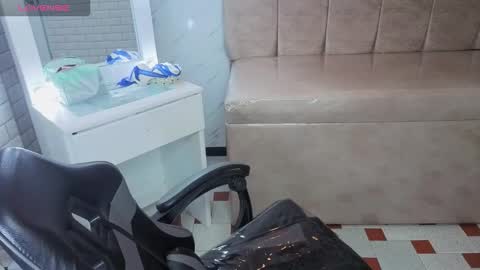 Hi Stream 1000pm to 600am online show from February 21, 3:51 am