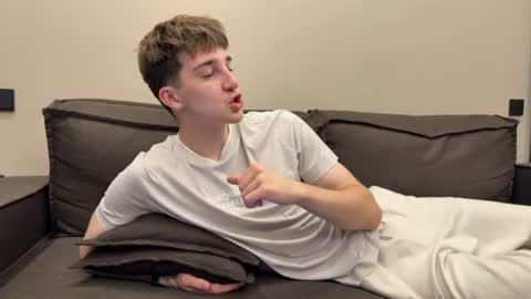 exclusiveflexboy online show from July 13, 10:01 pm