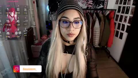 Snapshot of exodiakinky chatting on March 3, 4:18 am Goddess Exodia please help me reach 100 thumbs up online show from March 3, 4:18 am