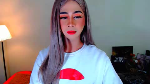 expensive_elise online show from March 6, 4:58 pm