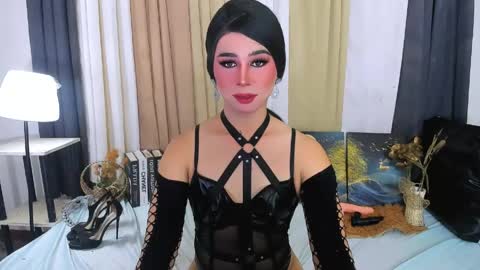 Snapshot of expensive_elise chatting on April 24, 4:31 pm expensive_elise online show from April 24, 4:31 pm