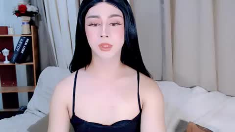 Snapshot of expensive_elise chatting on June 12, 12:26 pm expensive_elise online show from June 12, 12:26 pm