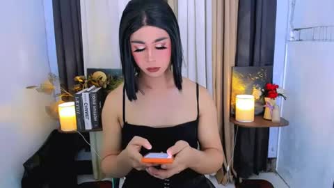 Snapshot of expensive_elise chatting on July 14, 10:21 am expensive_elise online show from July 14, 10:21 am