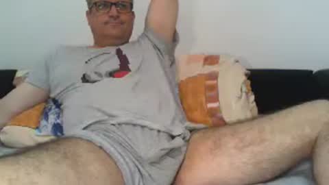 Snapshot of eyes12 chatting on June 20, 5:32 am GEORGE online show from June 20, 5:32 am