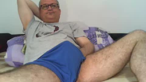 Snapshot of eyes12 chatting on July 18, 2:05 am GEORGE online show from July 18, 2:05 am