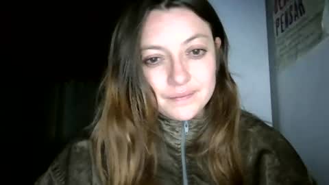 Snapshot of ezlngirl chatting on July 8, 3:55 am Aimee online show from July 8, 3:55 am
