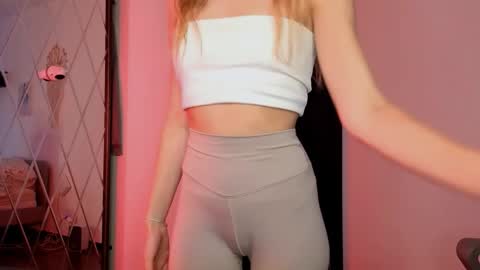  if you dont have fansly account yet use this link to registration    online show from February 5, 2:11 pm