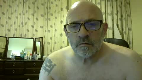 f1zzeek online show from June 12, 10:41 pm