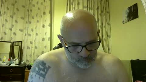 f1zzeek online show from June 14, 1:03 am