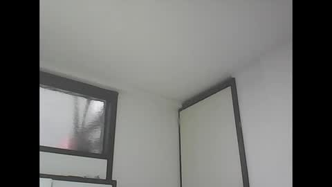 R online show from October 14, 4:19 pm