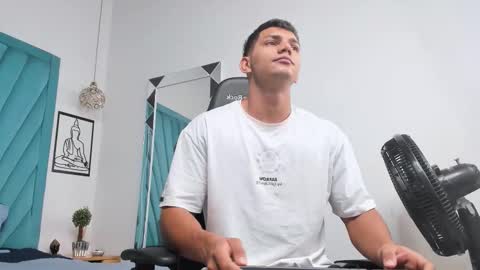 Snapshot of fabiorissi chatting on September 17, 11:56 am FABIO online show from September 17, 11:56 am