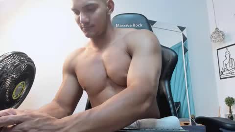 Snapshot of fabiorissi chatting on October 31, 9:49 pm FABIO online show from October 31, 9:49 pm