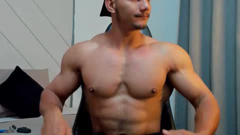 Snapshot of fabiorissi chatting on November 15, 10:59 pm FABIO online show from November 15, 10:59 pm