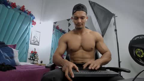 Snapshot of fabiorissi chatting on December 18, 4:13 pm FABIO online show from December 18, 4:13 pm