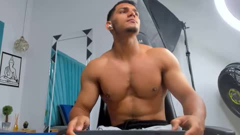 Snapshot of fabiorissi chatting on January 7, 5:04 pm FABIO online show from January 7, 5:04 pm