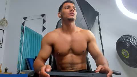 Snapshot of fabiorissi chatting on January 8, 8:33 pm FABIO online show from January 8, 8:33 pm