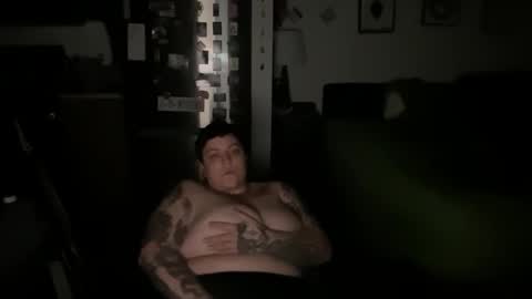 Snapshot of faenforest chatting on April 11, 4:06 am faenforest online show from April 11, 4:06 am