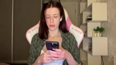 Bloom  online show from February 16, 6:04 pm