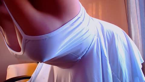 Elli  online show from October 6, 2:14 pm