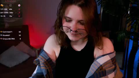 Snapshot of fairy_tara chatting on June 19, 10:57 pm Tara online show from June 19, 10:57 pm