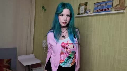 Snapshot of faithwilder chatting on April 7, 2:06 pm call me Cherry online show from April 7, 2:06 pm