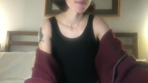 Snapshot of fakenshitsis chatting on February 22, 11:25 pm Haydee online show from February 22, 11:25 pm