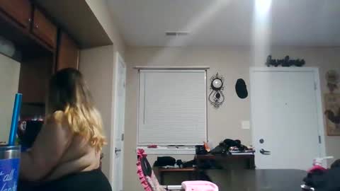 fall_flowers96 online show from March 19, 4:49 am