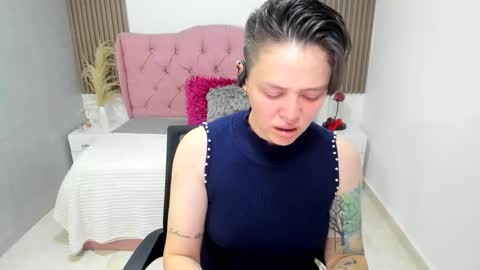 FANNY online show from February 26, 2:10 am