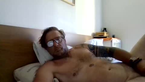 fantasying01 online show from December 19, 9:16 am