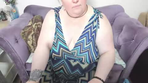 fashiona online show from February 24, 9:18 am