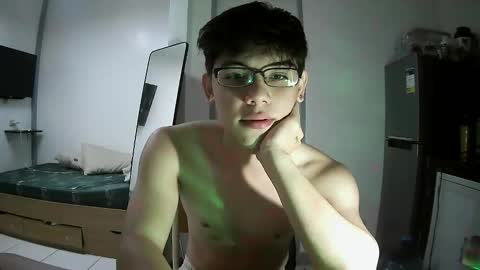 Snapshot of fastfucker_22 chatting on February 6, 4:06 am fastfucker_22 online show from February 6, 4:06 am