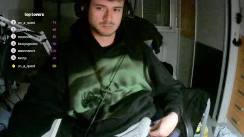 Snapshot of fatthickdickboy chatting on April 18, 10:54 pm ThickDickTeen online show from April 18, 10:54 pm