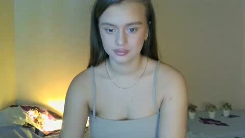 Snapshot of favorite_lovely_geneva chatting on December 13, 8:20 am Jasminefeelings online show from December 13, 8:20 am