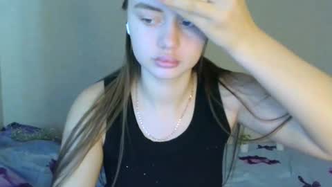 Snapshot of favorite_lovely_geneva chatting on December 28, 4:51 am Jasminefeelings online show from December 28, 4:51 am