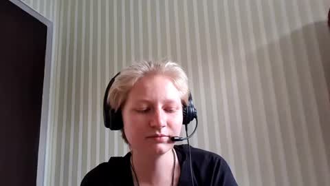 Jenny online show from June 15, 1:46 pm