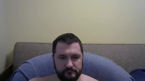 Snapshot of feb82 chatting on February 5, 12:10 pm feb82 online show from February 5, 12:10 pm