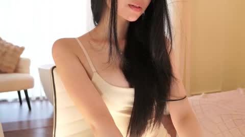 Snapshot of feel_me_00 chatting on December 14, 3:12 am feel_me_00 online show from December 14, 3:12 am