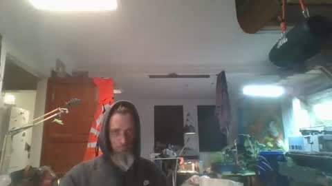 Snapshot of feelfemdom chatting on February 28, 6:53 pm feelfemdom online show from February 28, 6:53 pm