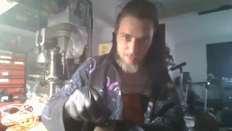 Snapshot of feelfemdom chatting on April 25, 1:41 pm feelfemdom online show from April 25, 1:41 pm
