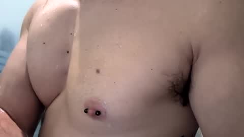 Snapshot of feelnswell424 chatting on November 23, 11:48 pm Nick online show from November 23, 11:48 pm