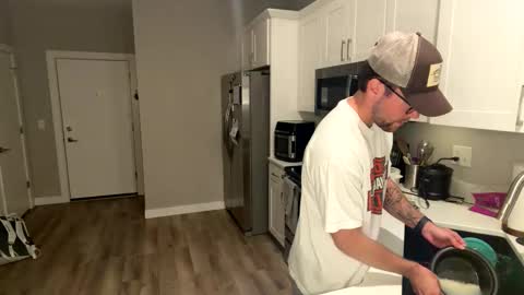 Ethan Slayher online show from June 1, 3:30 am