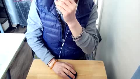 felixlau online show from January 7, 4:37 am