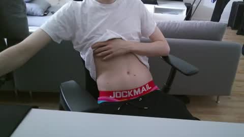 felixsagg online show from June 28, 9:15 am
