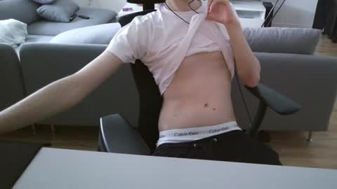 felixsagg online show from June 29, 9:15 am