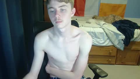 femboyangel online show from February 7, 7:49 pm