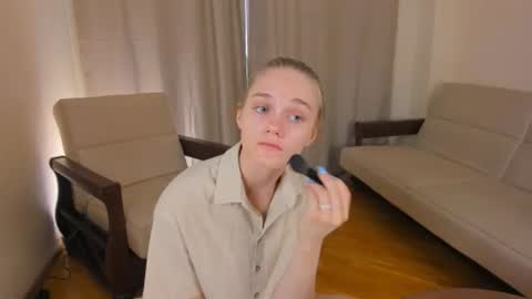 femmantis online show from June 26, 7:13 am