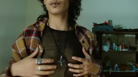 Fenix online show from April 18, 1:09 am